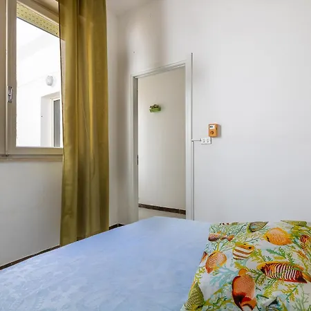 Oscar Mancaversa Apartment *